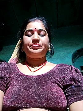 Hot kamla online show from 15, 4, 2026