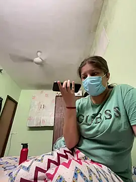 Cute hotzara online show from 24, 3, 2026