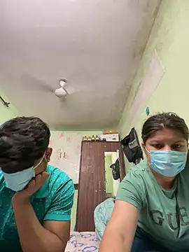 Cute hotzara online show from 14, 3, 2026