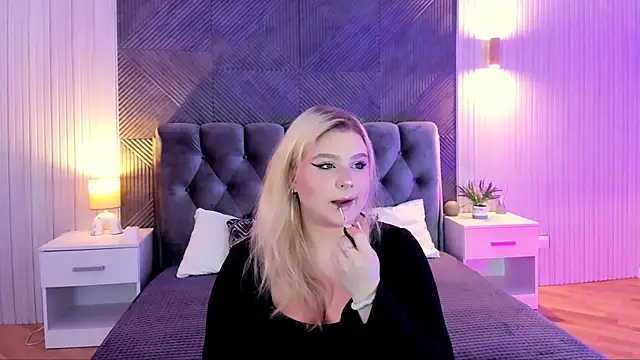 EmiliaStanley online show from 20, 11, 2025