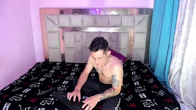 Sexybigjefffx online show from 4, 12, 2025