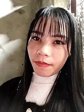 Snapshot of gugu0022 chatting on 15, 12, 2025 gugu0022 online show from 15, 12, 2025