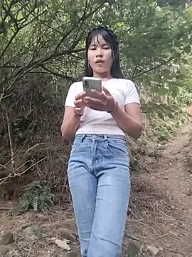 gugu0022 online show from 25, 5, 2026