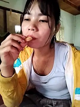 Snapshot of gugu0022 chatting on 24, 2, 2026 gugu0022 online show from 24, 2, 2026