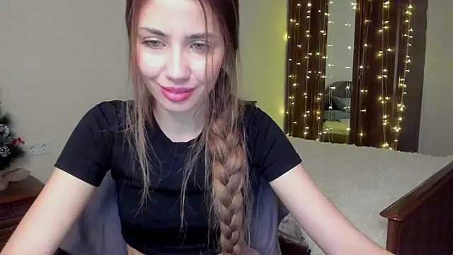 Aurora Glow21 online show from 21, 12, 2025