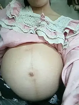 Snapshot of Micky_baby chatting on 24, 5, 2026 Micky baby online show from 24, 5, 2026