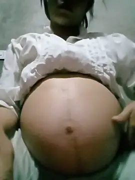Snapshot of Micky_baby chatting on 26, 5, 2026 Micky baby online show from 26, 5, 2026