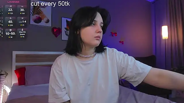 Snapshot of hey_tessa chatting on 23, 2, 2026 hey tessa online show from 23, 2, 2026