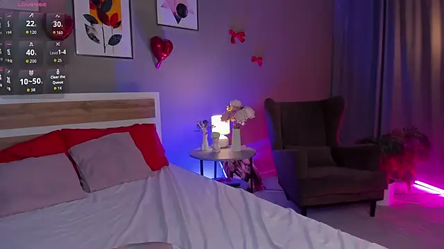 Snapshot of hey_tessa chatting on 25, 2, 2026 hey tessa online show from 25, 2, 2026