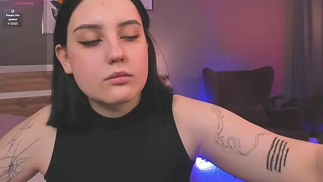 Snapshot of hey_tessa chatting on 12, 2, 2026 hey tessa online show from 12, 2, 2026