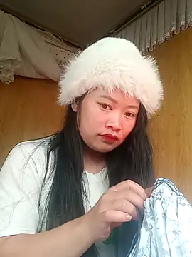 LyZii2k7 online show from 18, 11, 2025