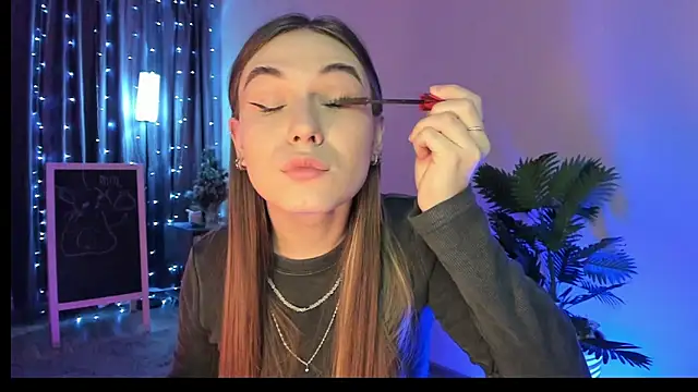 luna lust 212 online show from 8, 2, 2026