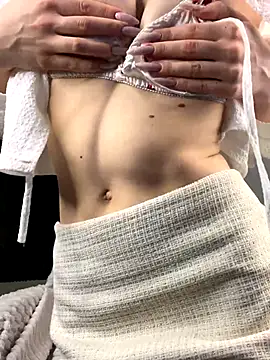 Shy Vivi online show from 28, 11, 2025