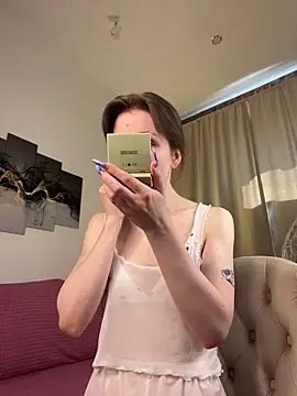 Shy Vivi online show from 14, 6, 2026