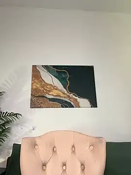 Snapshot of Shy_Vivi chatting on 19, 2, 2026 Shy Vivi online show from 19, 2, 2026