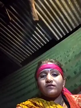 Snapshot of yanuw chatting on 28, 11, 2025 yanuw online show from 28, 11, 2025