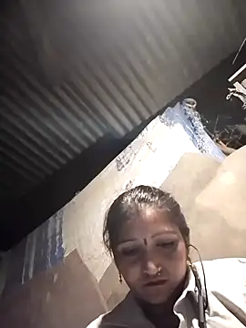 Snapshot of yanuw chatting on 18, 11, 2025 yanuw online show from 18, 11, 2025