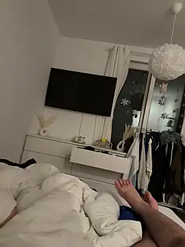 latina w19 online show from 13, 12, 2025