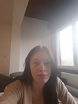 Lilly hase online show from 26, 11, 2025