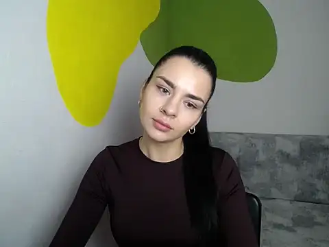 divina kira online show from 16, 12, 2025