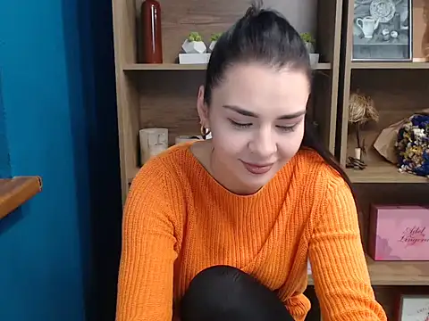 divina kira online show from 14, 11, 2025