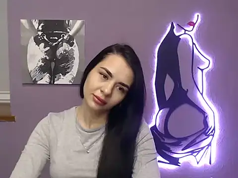 divina kira online show from 12, 1, 2026