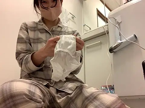 mayumichan13 online show from 9, 2, 2026