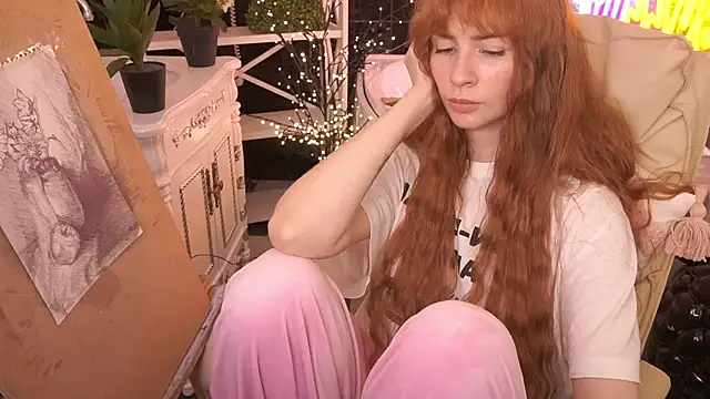 Nicol Moonn online show from 2, 4, 2026