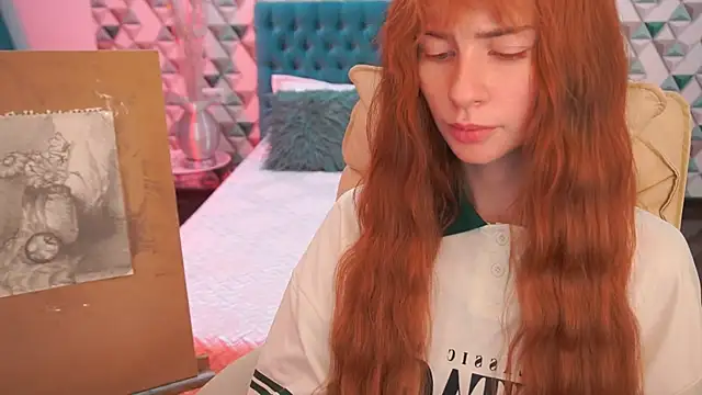 Nicol Moonn online show from 9, 4, 2026