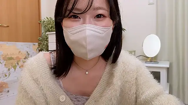 Snapshot of JPJr-KANA chatting on 15, 11, 2025 JPJr-KANA online show from 15, 11, 2025