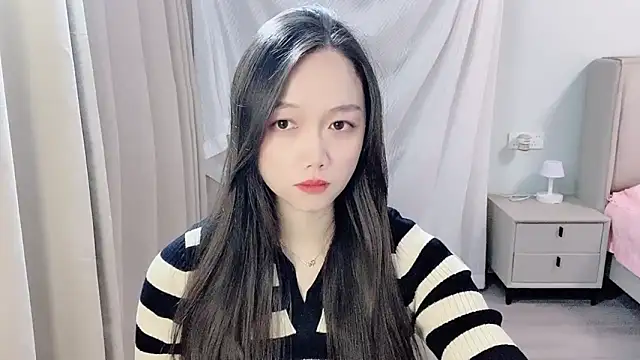 Snapshot of BoiI2u chatting on 17, 11, 2025 BoiI2u online show from 17, 11, 2025