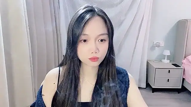 Snapshot of BoiI2u chatting on 14, 11, 2025 BoiI2u online show from 14, 11, 2025