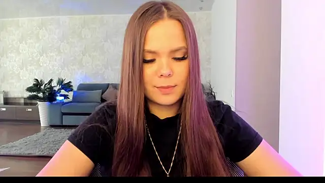 Kira love 81 online show from 24, 5, 2026