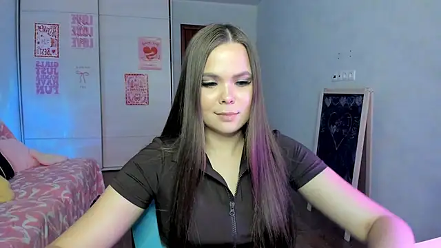 Kira love 81 online show from 21, 5, 2026