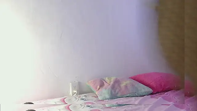 Angelina roses online show from 19, 11, 2025