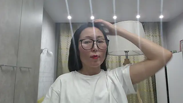 Arika Mi online show from 14, 11, 2025