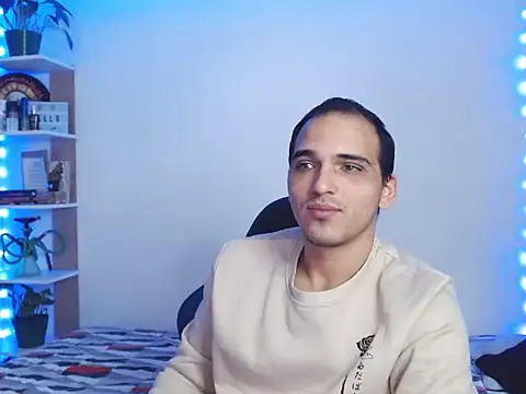 Maax30233 online show from 17, 11, 2025