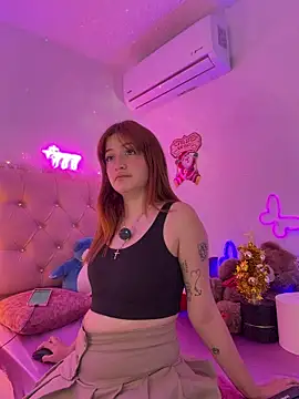 Teenjenn  online show from 4, 12, 2025