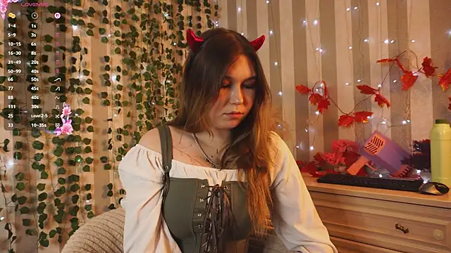 cheeky cherry  online show from 23, 11, 2025