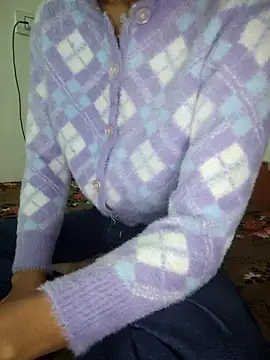 Vanshika sharma12 online show from 18, 12, 2025