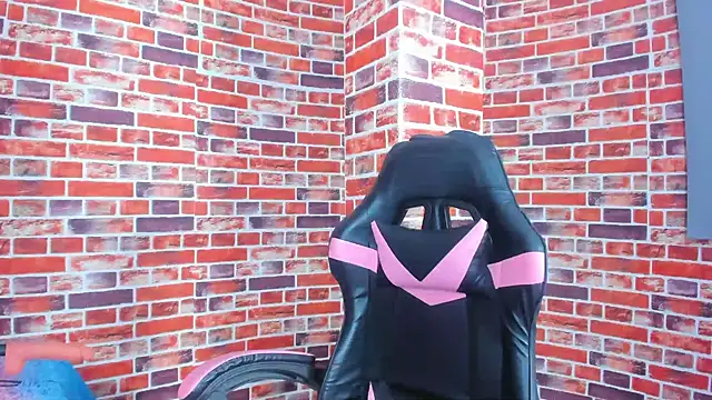 Nyra Rose online show from 17, 12, 2025