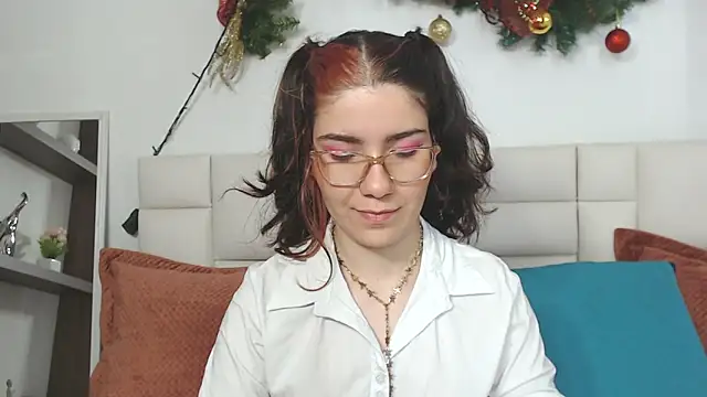 AriLumi online show from 27, 11, 2025