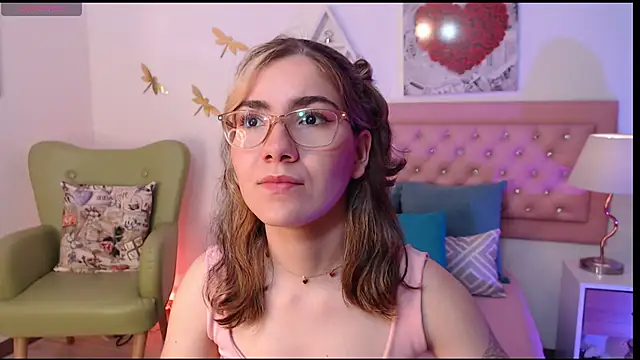 AriLumi online show from 13, 1, 2026