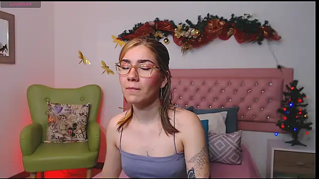 AriLumi online show from 16, 12, 2025