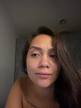 carolsapequinha online show from 2, 4, 2026