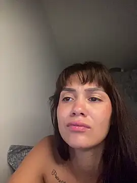 carolsapequinha online show from 17, 4, 2026