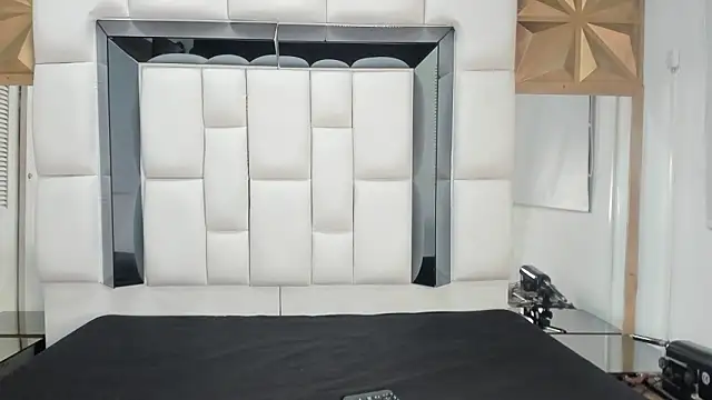 Estefanny lopez19 online show from 3, 2, 2026