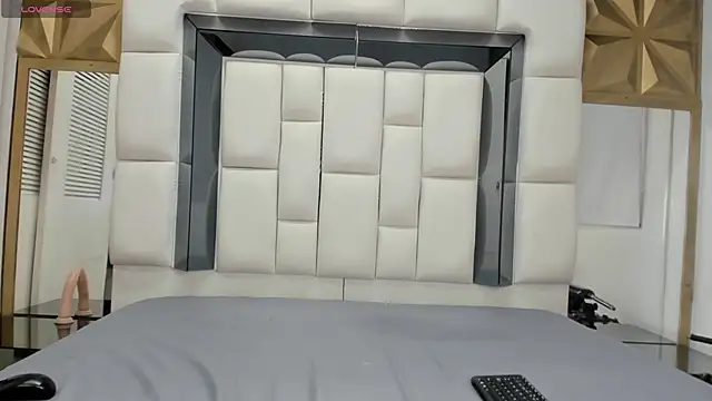 Estefanny lopez19 online show from 18, 1, 2026