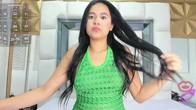 Estefanny lopez19 online show from 13, 4, 2026