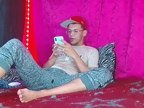 FANTASYBOYS11 online show from 8, 1, 2026